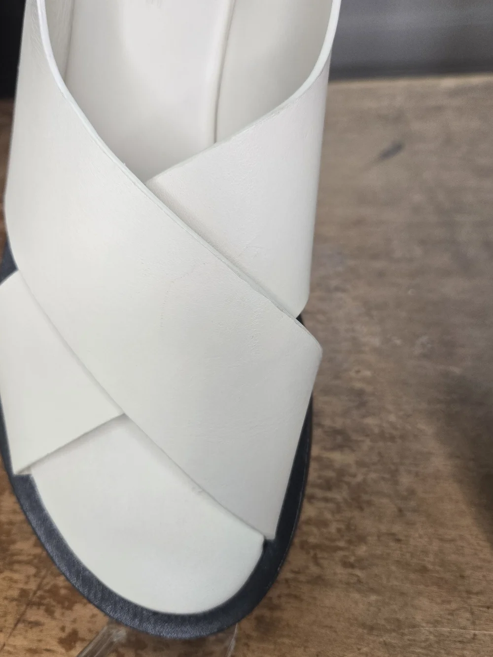 Everlane The City Crossover Sandal Parchment Cream Leather Sz 8.5